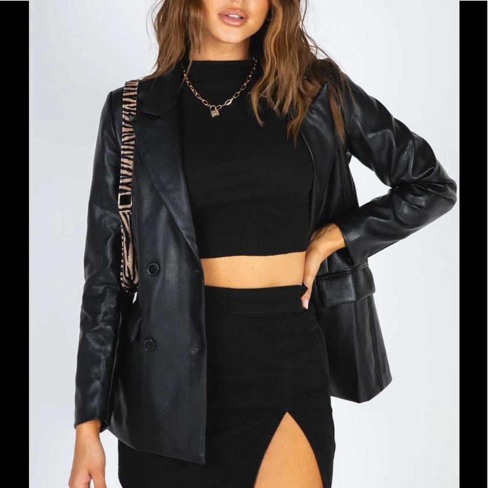 NWOT ELLEN FAUX LEATHER BLAZER